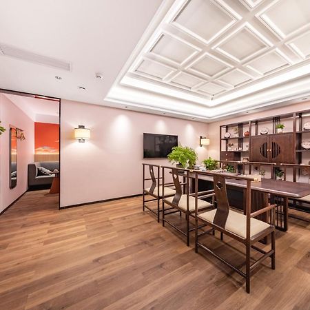 Yunju Hotel Beijing Yonghe Palace Guijie Siheyuan מראה חיצוני תמונה