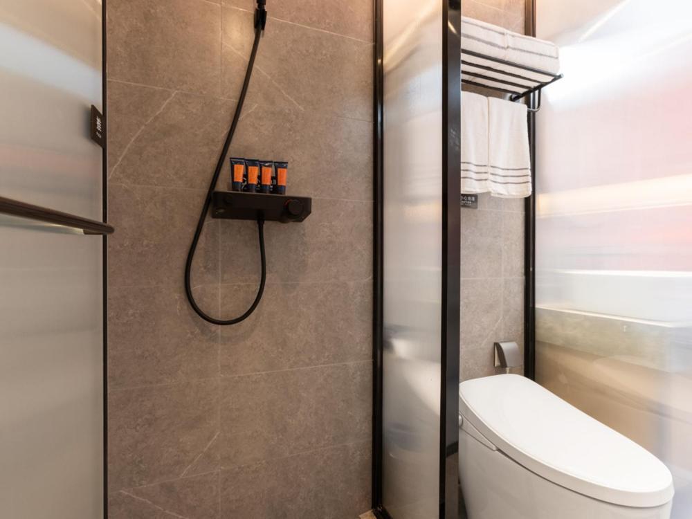 Yunju Hotel Beijing Yonghe Palace Guijie Siheyuan מראה חיצוני תמונה