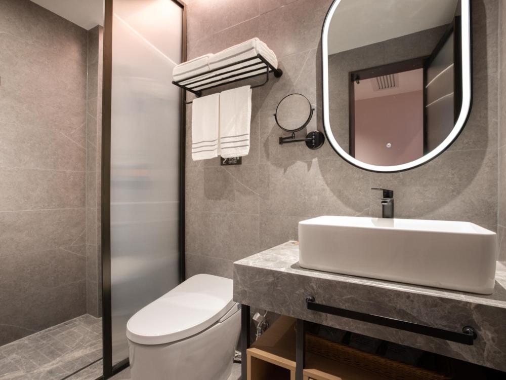 Yunju Hotel Beijing Yonghe Palace Guijie Siheyuan מראה חיצוני תמונה