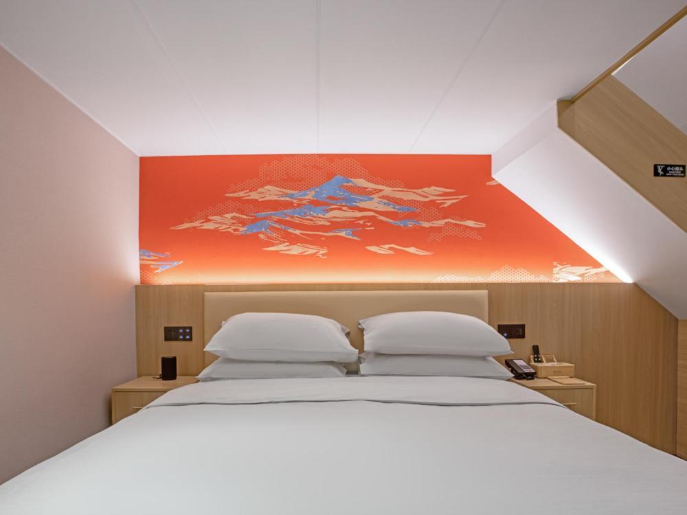 Yunju Hotel Beijing Yonghe Palace Guijie Siheyuan מראה חיצוני תמונה