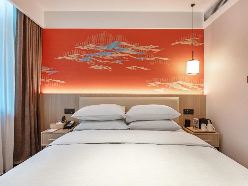 Yunju Hotel Beijing Yonghe Palace Guijie Siheyuan מראה חיצוני תמונה